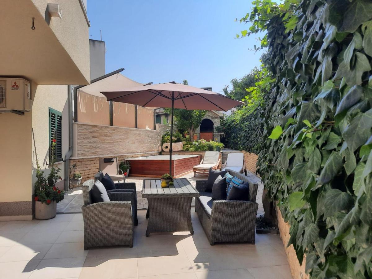 Apartments Vukovic Подстрана Экстерьер фото