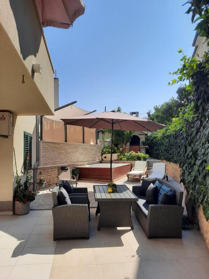 Apartments Vukovic Подстрана Экстерьер фото
