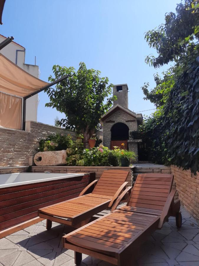 Apartments Vukovic Подстрана Экстерьер фото