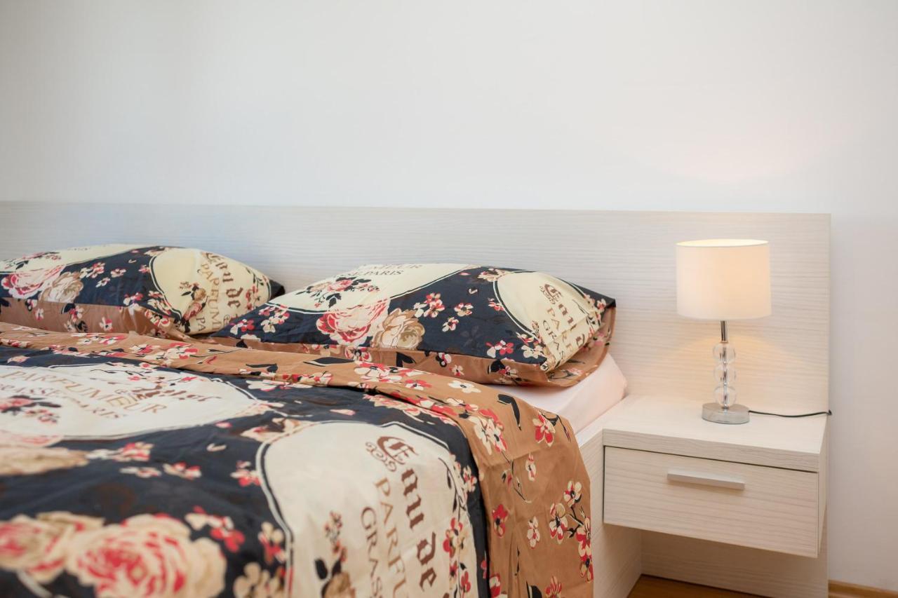 Apartments Vukovic Подстрана Экстерьер фото