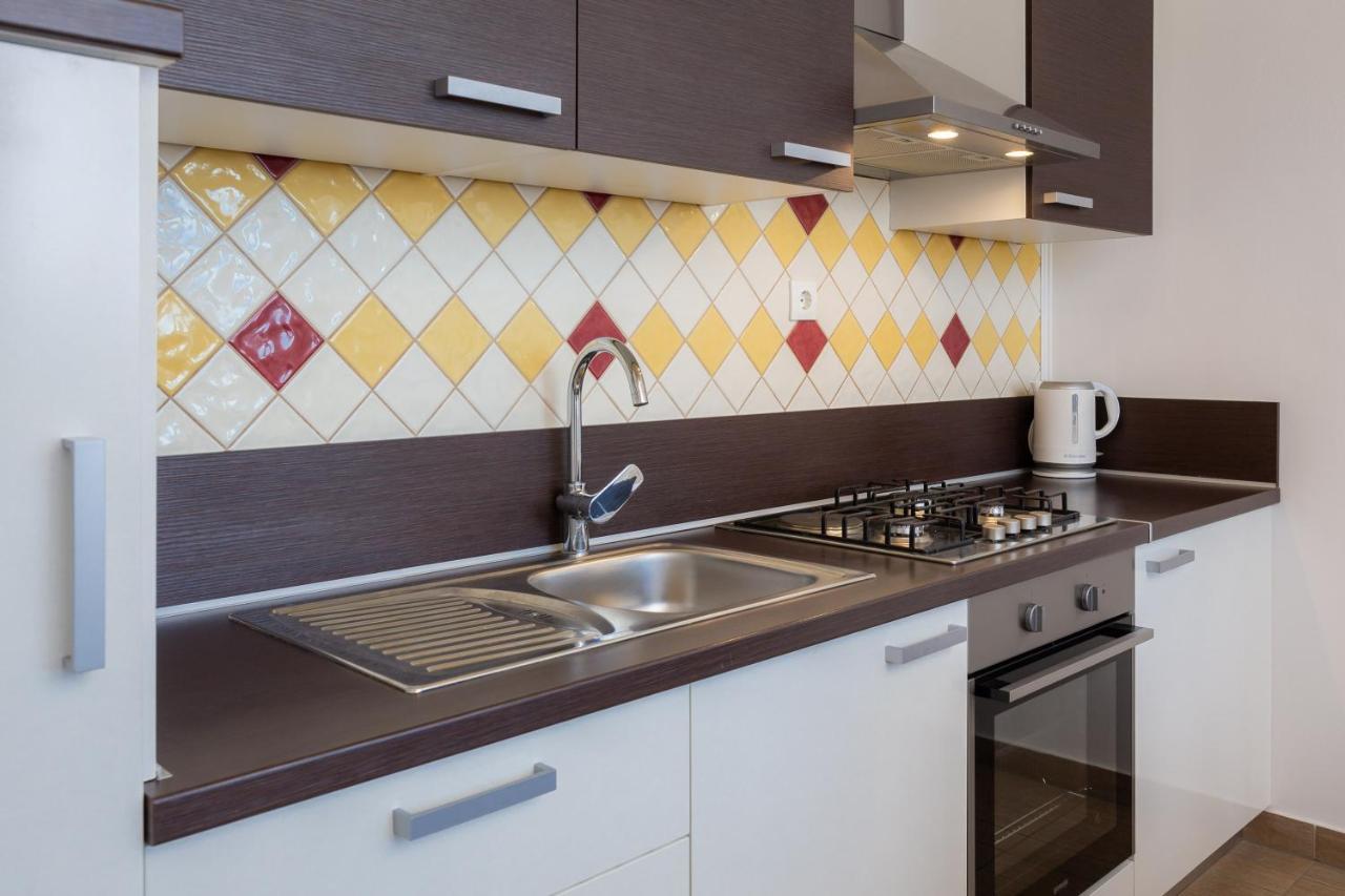 Apartments Vukovic Подстрана Экстерьер фото