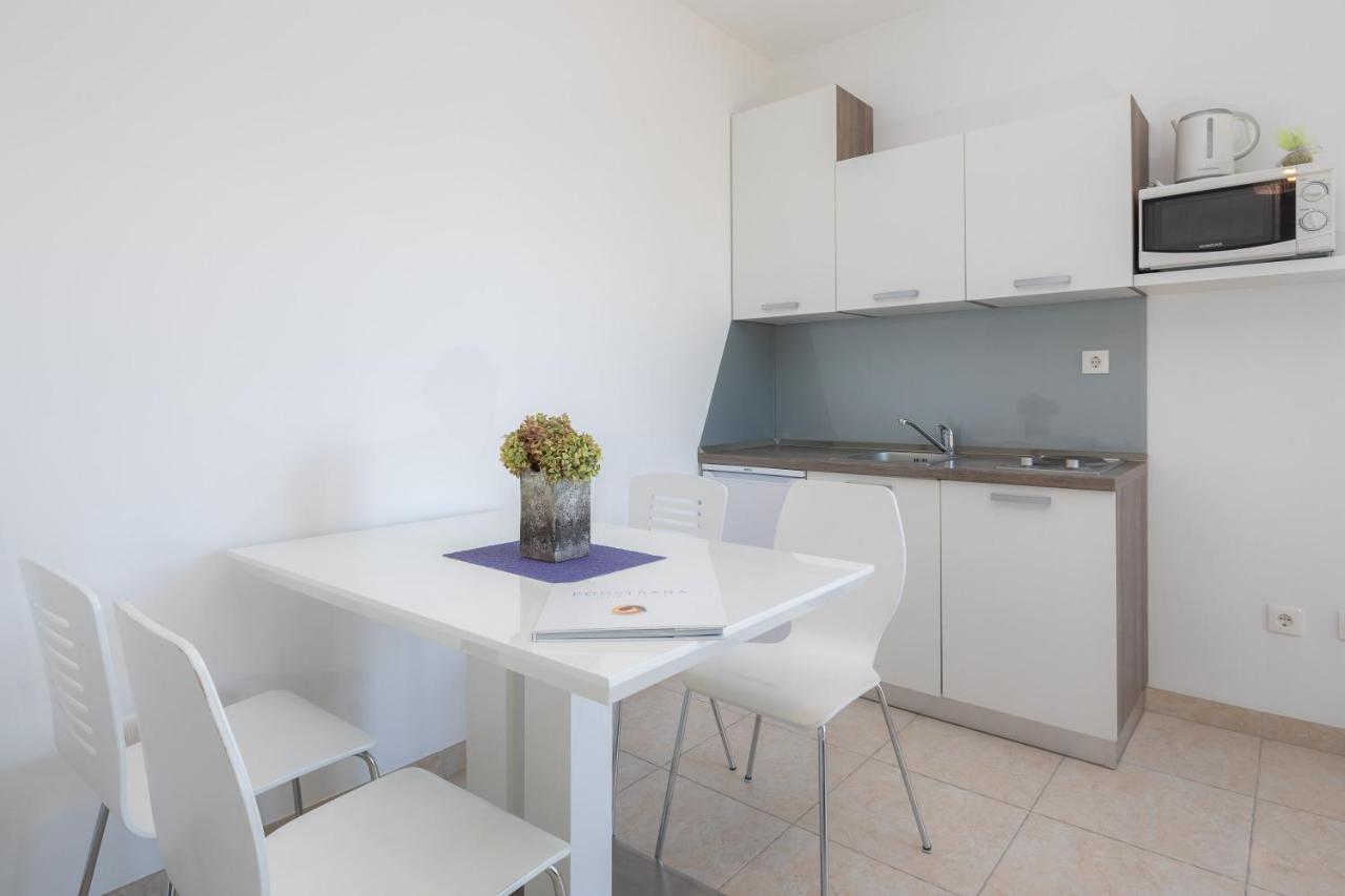 Apartments Vukovic Подстрана Экстерьер фото
