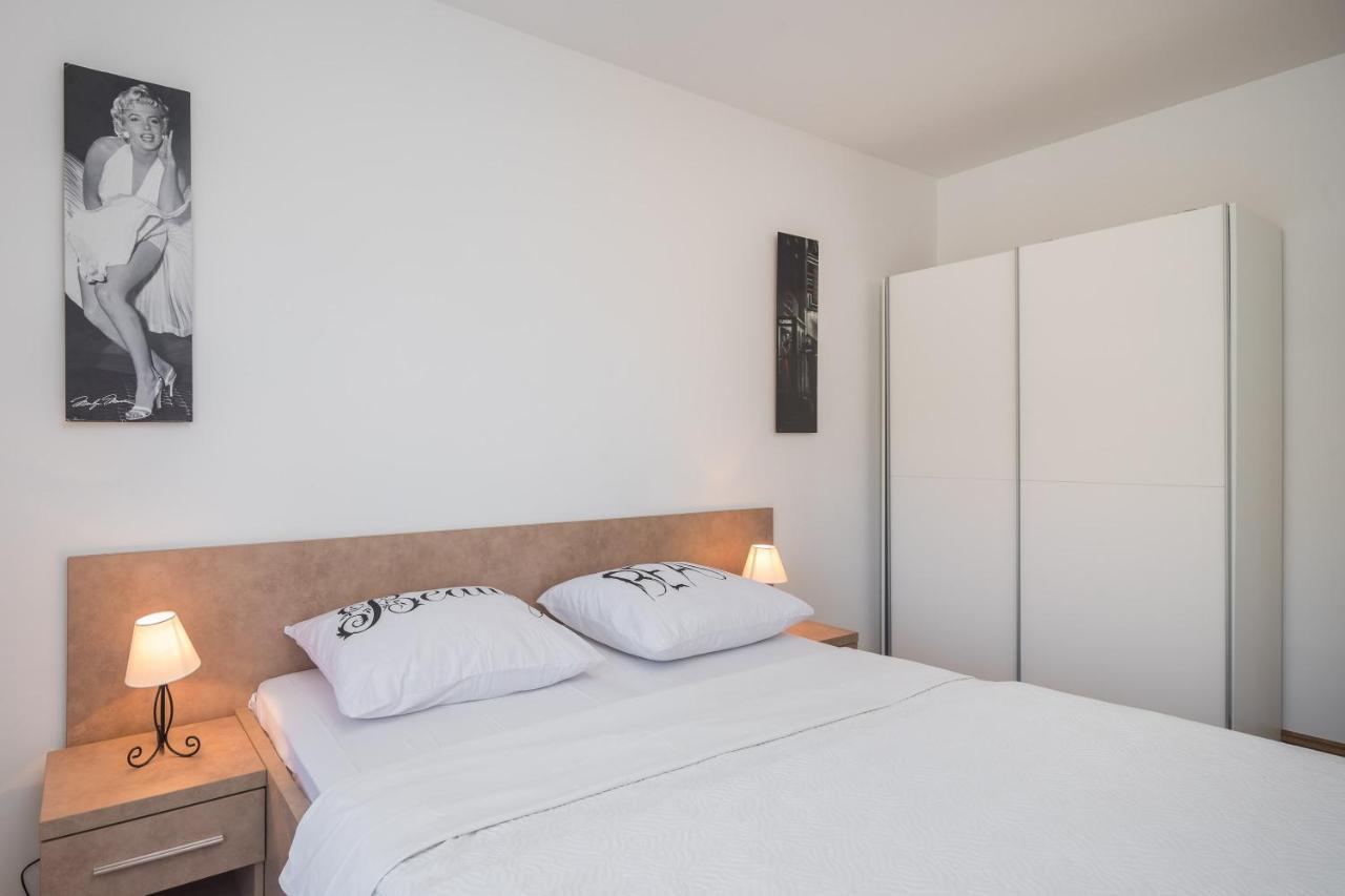 Apartments Vukovic Подстрана Экстерьер фото